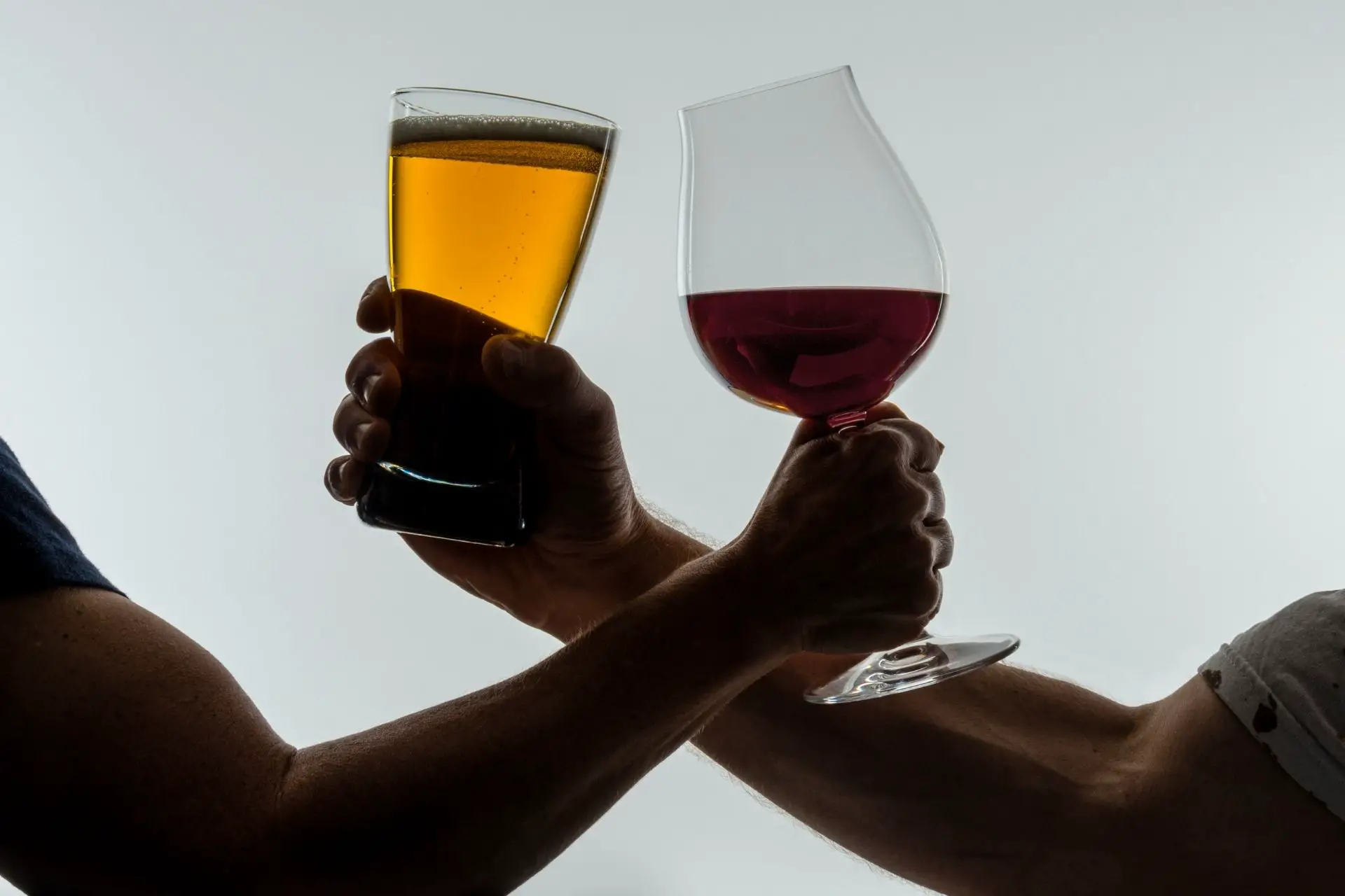 cuộc chiến giữa bia và rượu vang