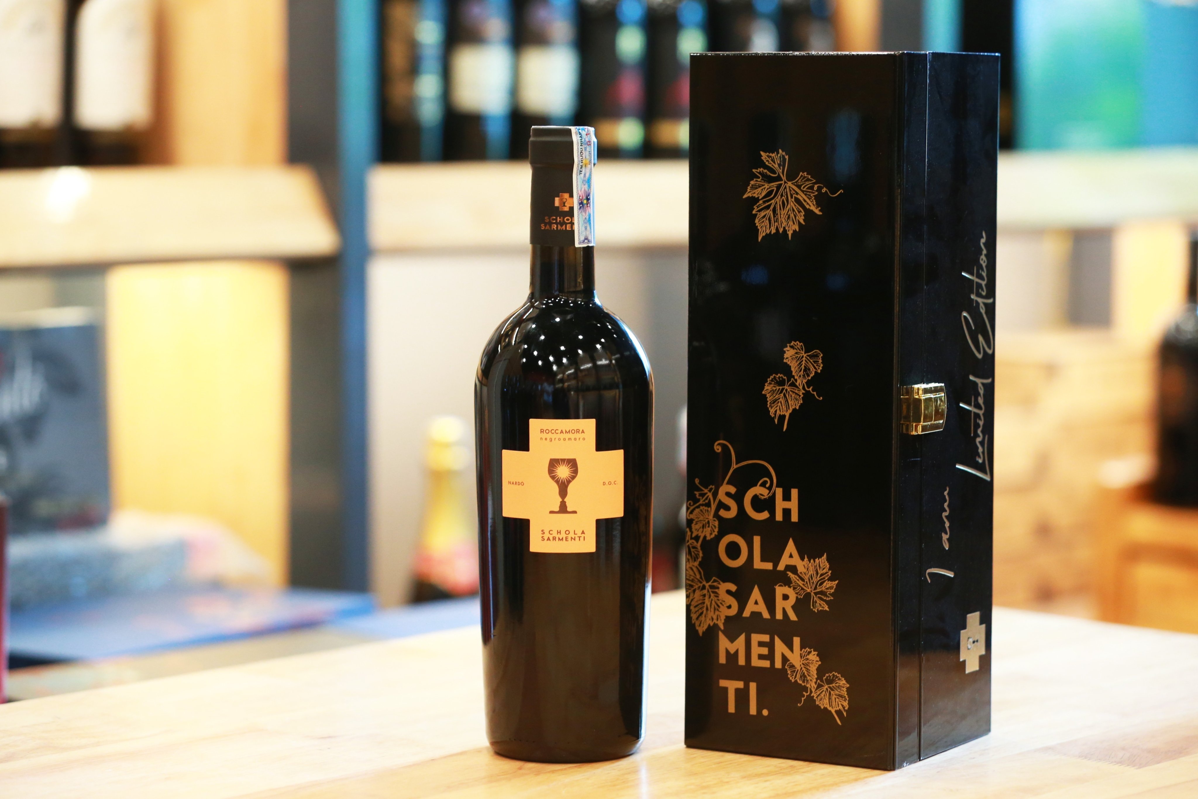 Rượu Vang Chén Thánh Schola Sarmenti Roccamora - Đẳng cấp rượu vang Ý