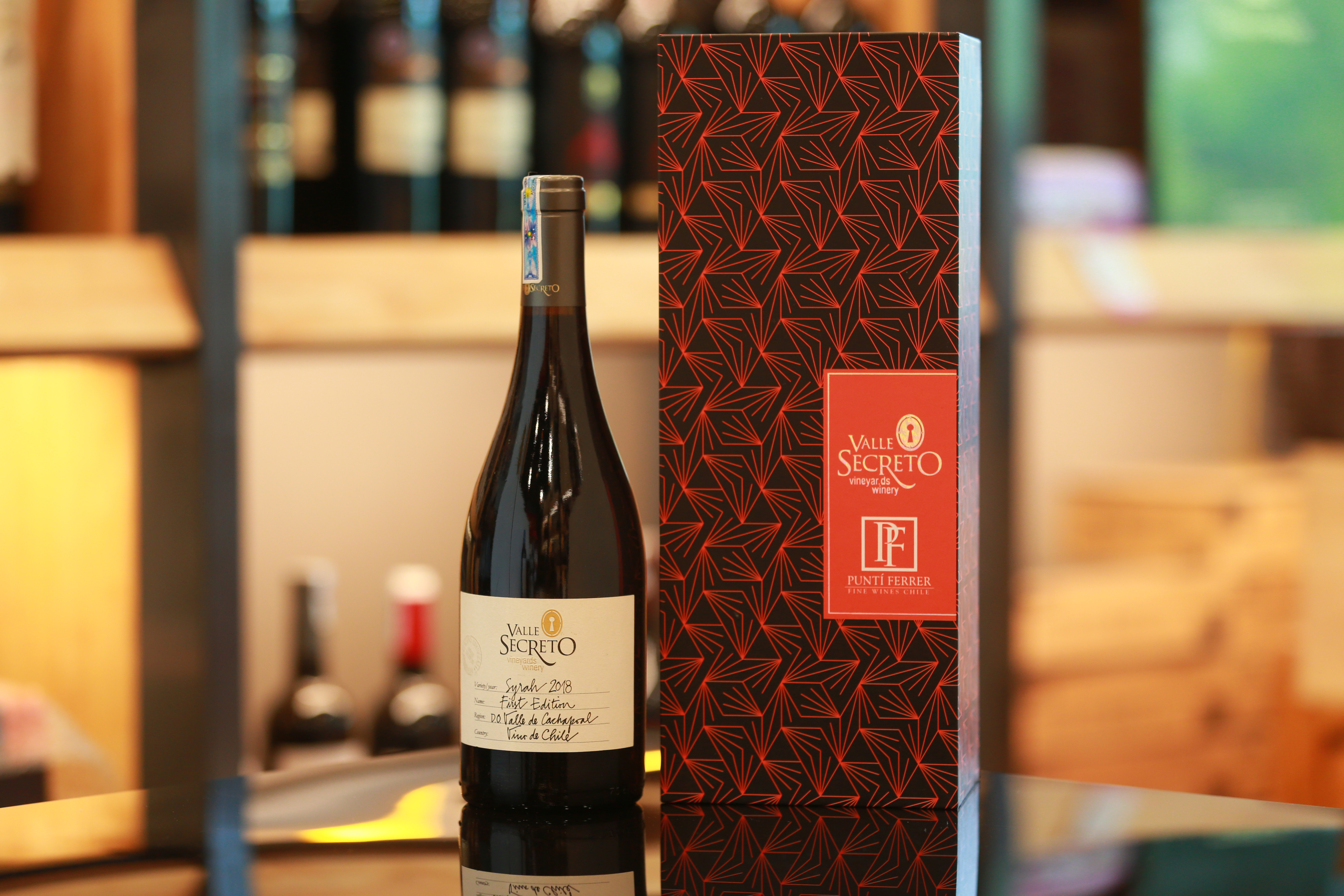 Rượu Vang Chil&ecirc; First Edition Syrah